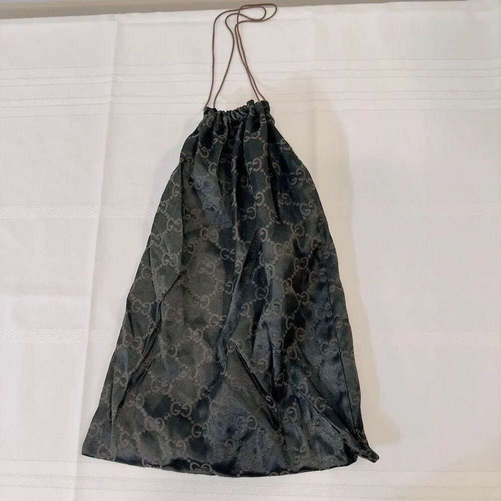 Gucci dust cover